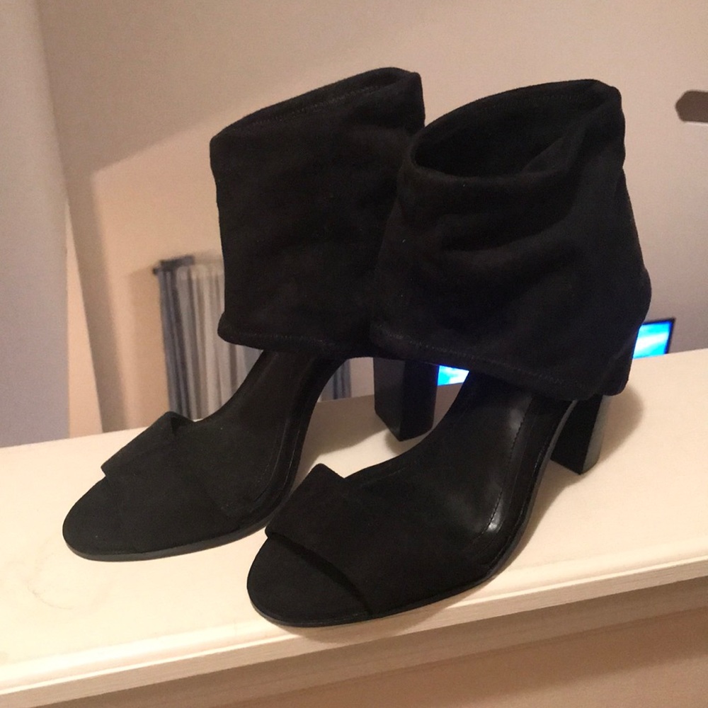 Never worn sexy ankle wrap velvet heels